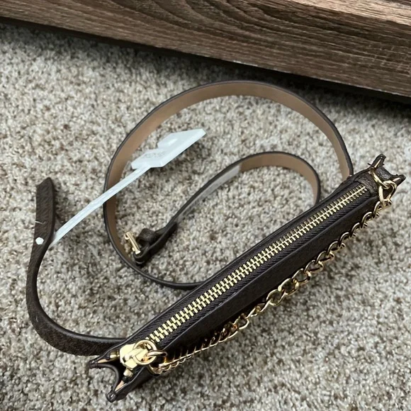New Michael Kors Belt Bag - Picture 3 of 7